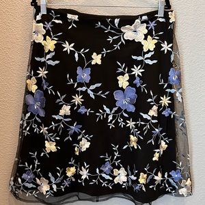 🌺 Floral Embroidered Mesh Fit-and-Flare skirt, Black and Blue, size 14